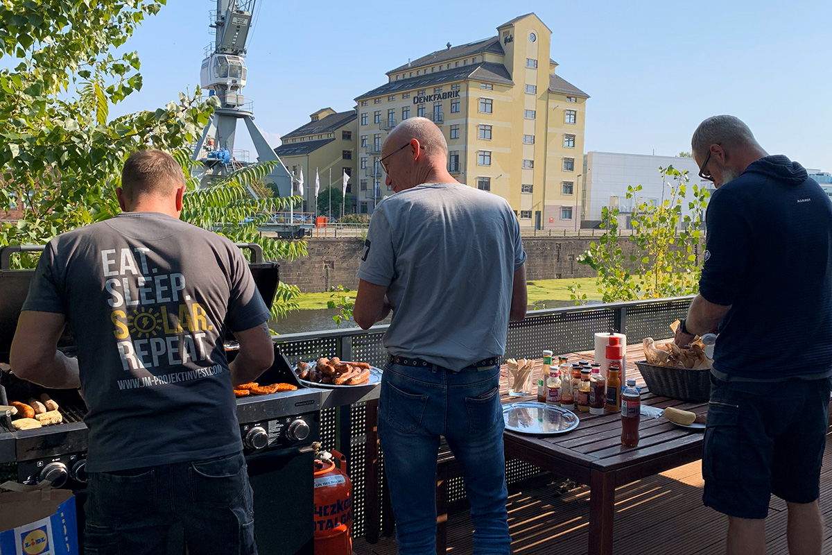 Abgrillen – Klappe die Erste